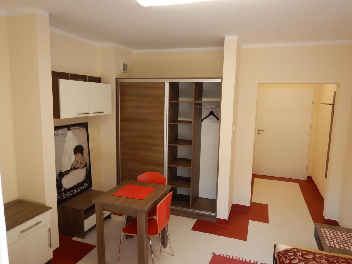 Hostel Sklodowska Lublin Exterior foto